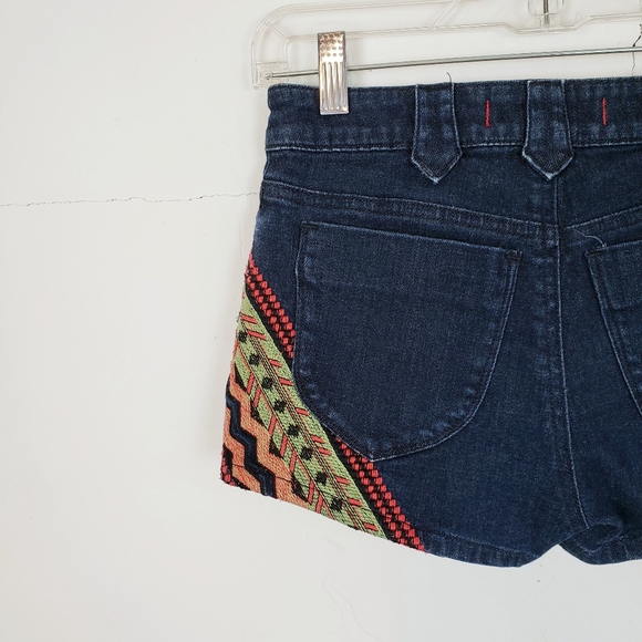 BDG Southwest Tribal Embroidered Shorts 24 - Picture 6 of 11